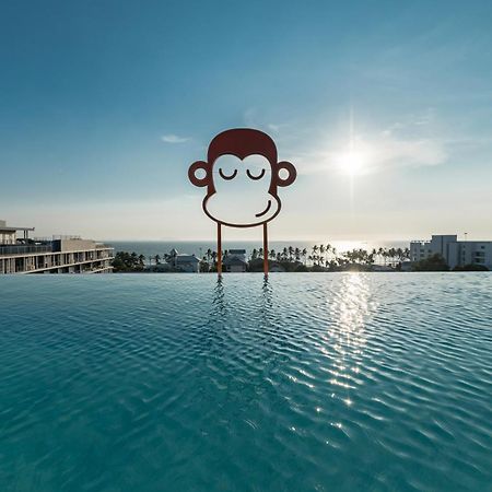Blu Monkey Hub And Hotel Bangsaen Exteriör bild